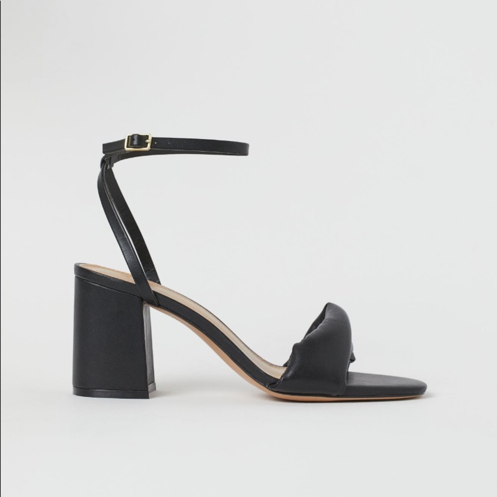 NWOT Square Toe Block Heel